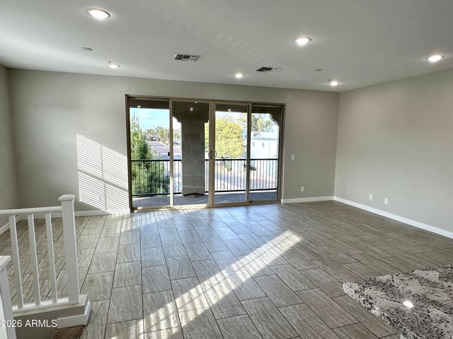 155 N LAKEVIEW Boulevard 243, Chandler, AZ 85225