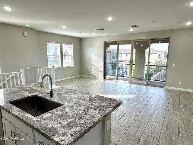 155 N LAKEVIEW Boulevard 243, Chandler, AZ 85225