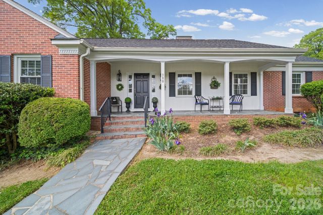 300 W 11th Avenue, Gastonia, NC 28052