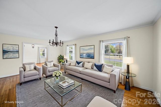 300 W 11th Avenue, Gastonia, NC 28052