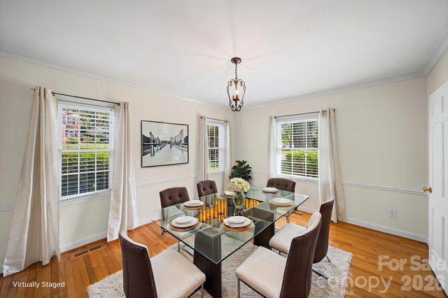 300 W 11th Avenue, Gastonia, NC 28052