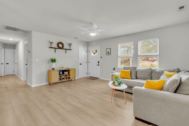2090 Green Park Avenue, Charleston, SC 29414