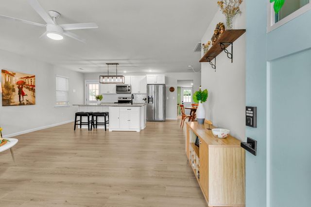 2090 Green Park Avenue, Charleston, SC 29414