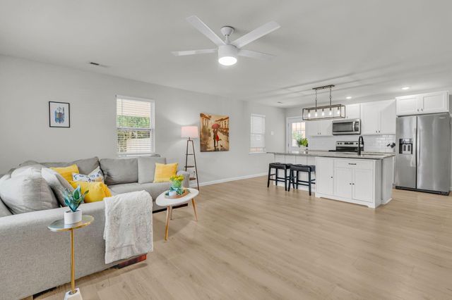 2090 Green Park Avenue, Charleston, SC 29414
