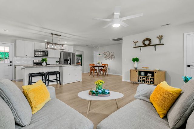 2090 Green Park Avenue, Charleston, SC 29414