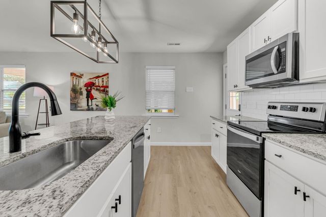 2090 Green Park Avenue, Charleston, SC 29414