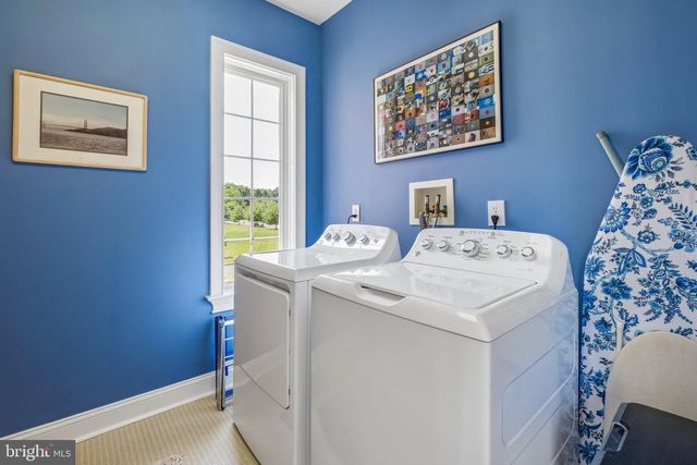 11 WORDSWORTH DR, Ivyland, PA 18974
