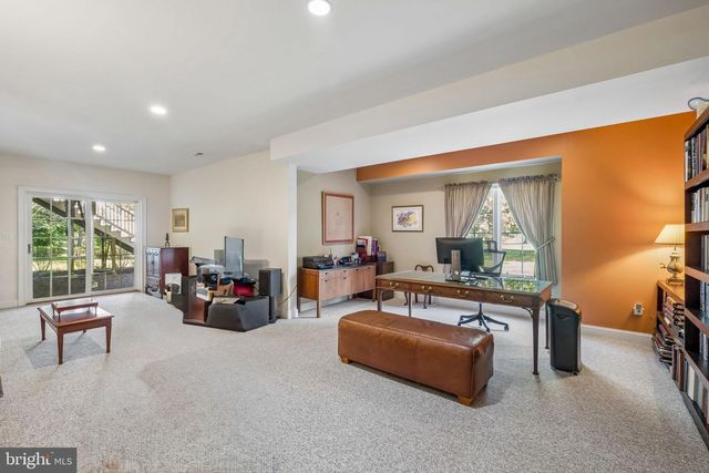 11 WORDSWORTH DR, Ivyland, PA 18974