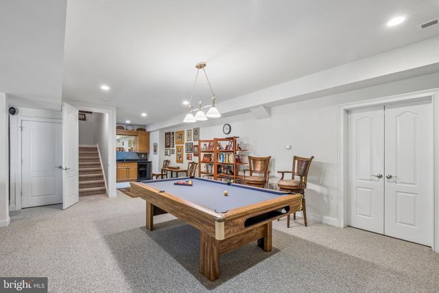 11 WORDSWORTH DR, Ivyland, PA 18974