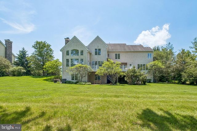 11 WORDSWORTH DR, Ivyland, PA 18974