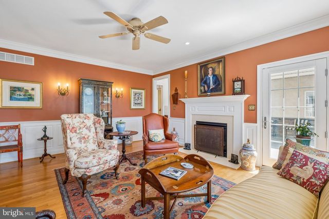 11 WORDSWORTH DR, Ivyland, PA 18974