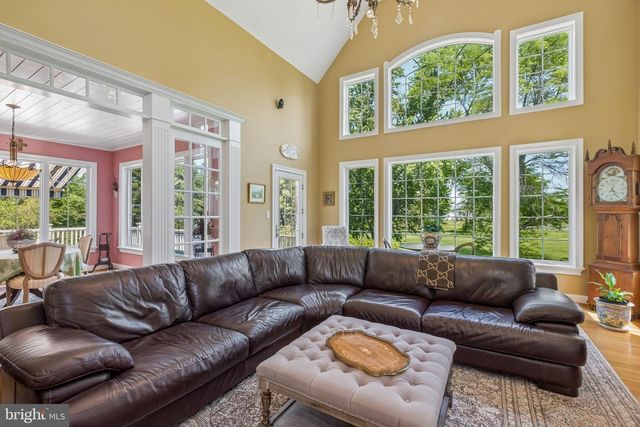 11 WORDSWORTH DR, Ivyland, PA 18974