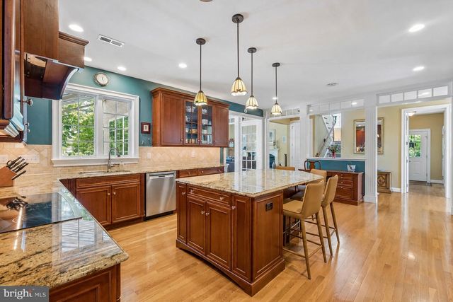 11 WORDSWORTH DR, Ivyland, PA 18974