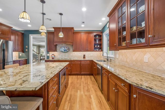 11 WORDSWORTH DR, Ivyland, PA 18974