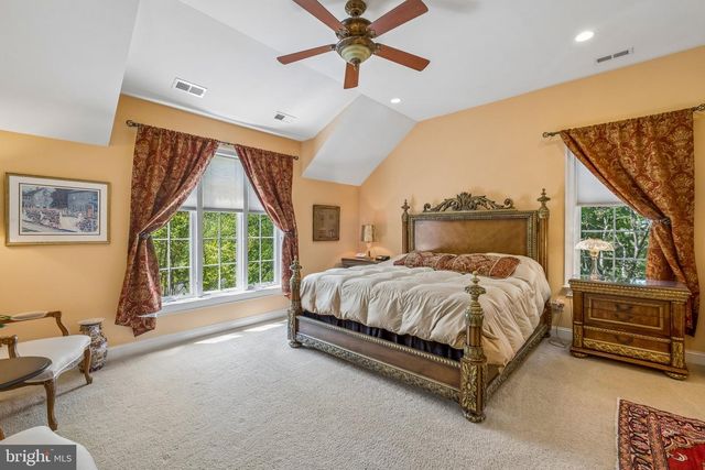 11 WORDSWORTH DR, Ivyland, PA 18974