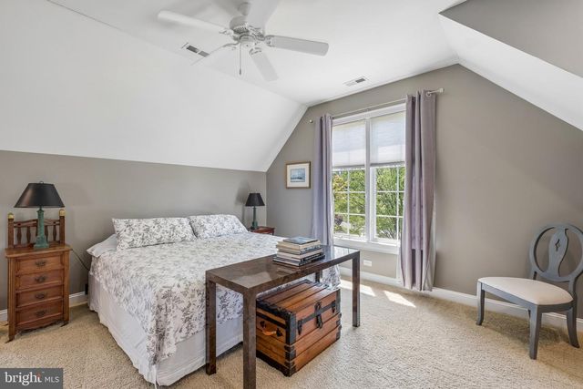 11 WORDSWORTH DR, Ivyland, PA 18974