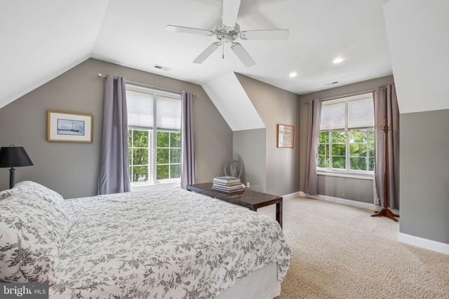 11 WORDSWORTH DR, Ivyland, PA 18974