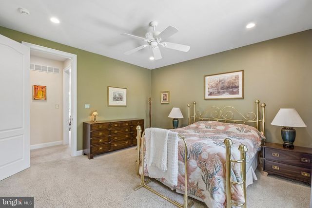 11 WORDSWORTH DR, Ivyland, PA 18974