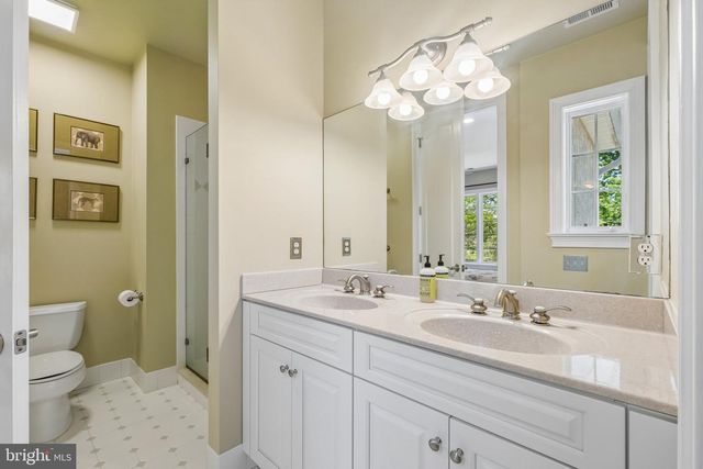 11 WORDSWORTH DR, Ivyland, PA 18974