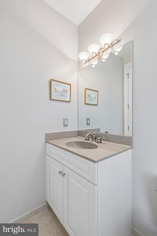 11 WORDSWORTH DR, Ivyland, PA 18974