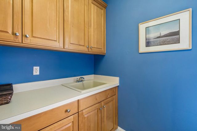 11 WORDSWORTH DR, Ivyland, PA 18974