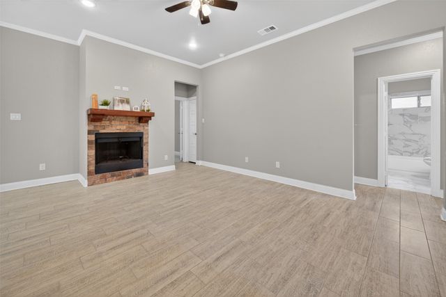 134 Towering Oaks, Tool, TX 75143