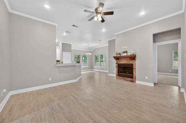 134 Towering Oaks, Tool, TX 75143