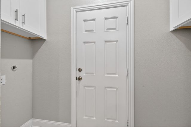 134 Towering Oaks, Tool, TX 75143