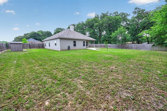 134 Towering Oaks, Tool, TX 75143
