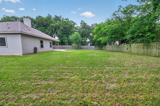134 Towering Oaks, Tool, TX 75143