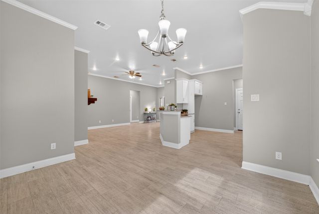 134 Towering Oaks, Tool, TX 75143