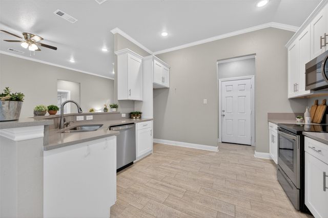 134 Towering Oaks, Tool, TX 75143
