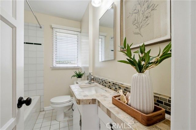 624 Temple Avenue, Long Beach, CA 90814