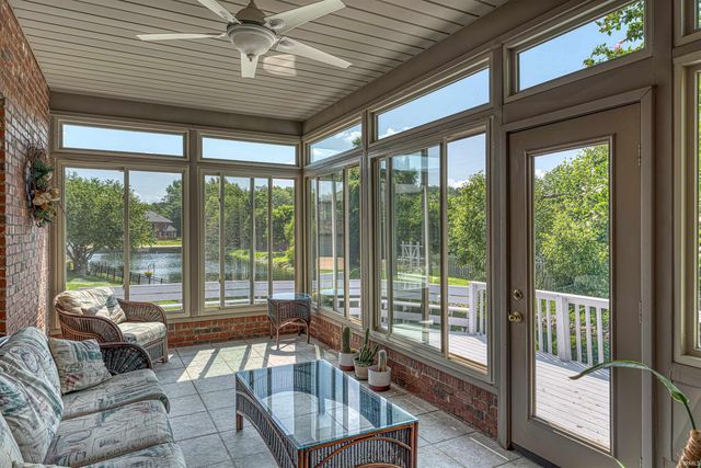 3255 Blue Water Court, Newburgh, IN 47630