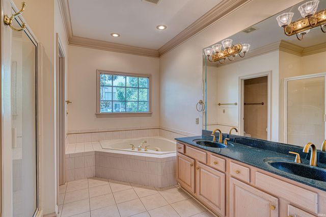 3255 Blue Water Court, Newburgh, IN 47630