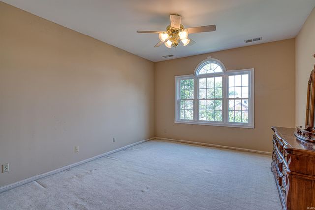 3255 Blue Water Court, Newburgh, IN 47630