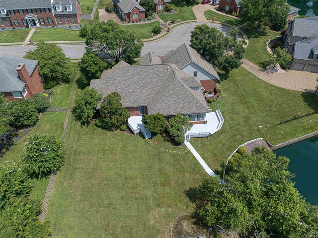 3255 Blue Water Court, Newburgh, IN 47630