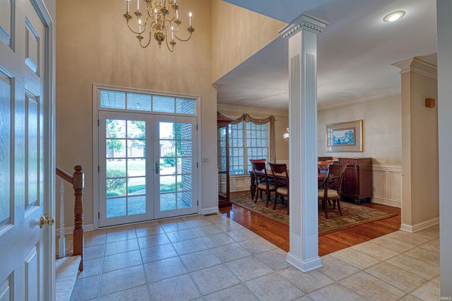 3255 Blue Water Court, Newburgh, IN 47630