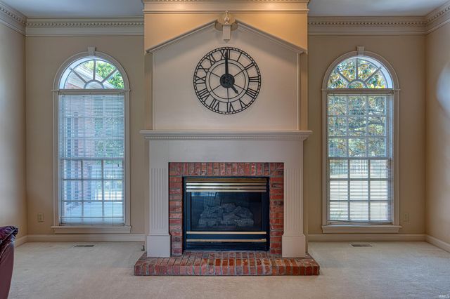 3255 Blue Water Court, Newburgh, IN 47630