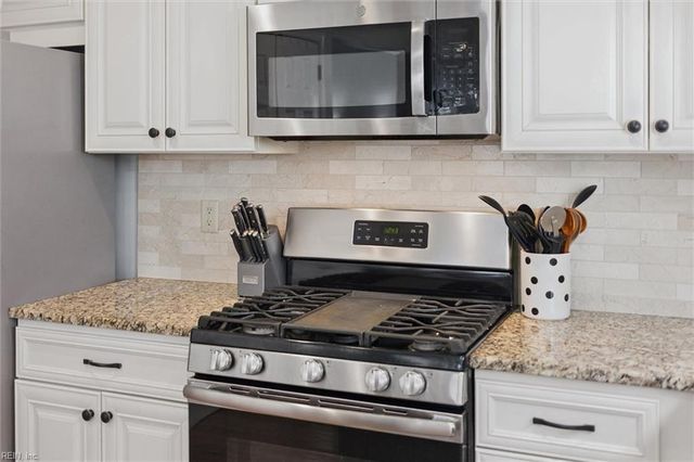 508 Bridge Wood DR, Yorktown, VA 23693