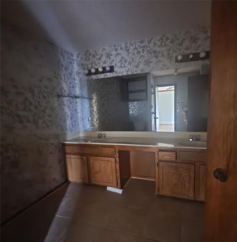 11408 Windmill Road, Oklahoma City, OK 73162