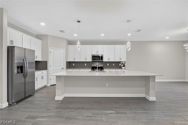 10625 Timber Creek DR, Fort Myers, FL 33913