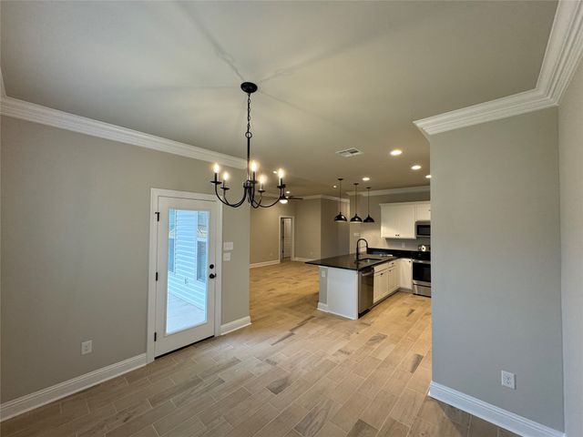 607 Cabernet, Haughton, LA 71037