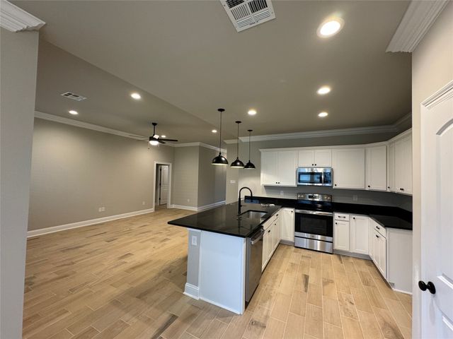 607 Cabernet, Haughton, LA 71037