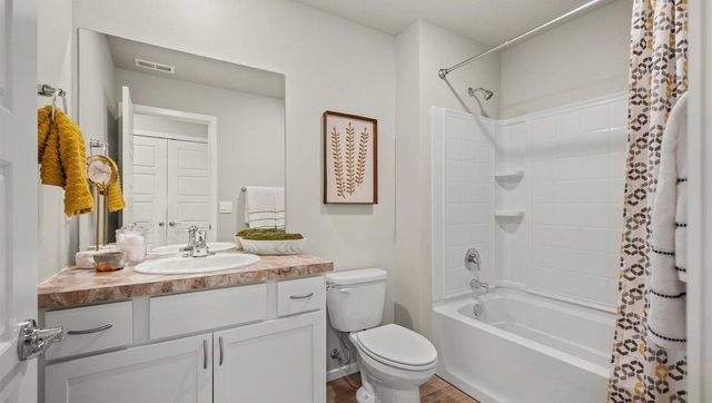 3753 S McCabe Ln, Spokane, WA 99206