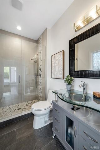 78 Meadowbrook Country Club Estate, Ballwin, MO 63011