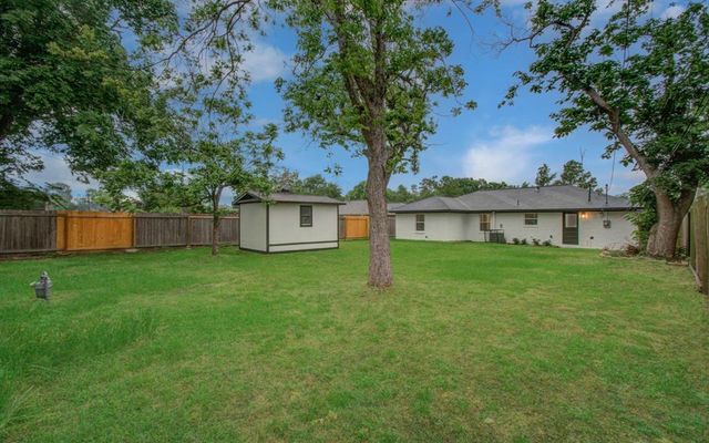 4914 W 43rd Street, Houston, TX 77092
