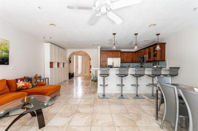 2614 NE 11th Court, Fort Lauderdale, FL 33304