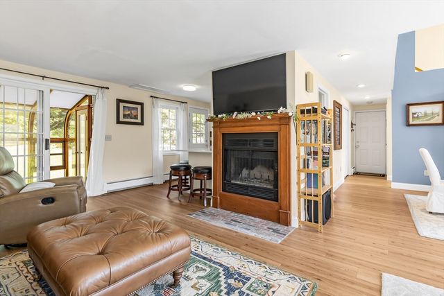 11 Stonebridge Dr 11, Plaistow, NH 03865