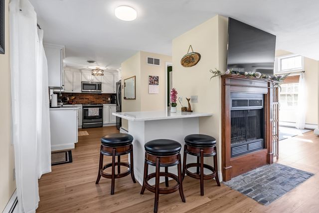 11 Stonebridge Dr 11, Plaistow, NH 03865